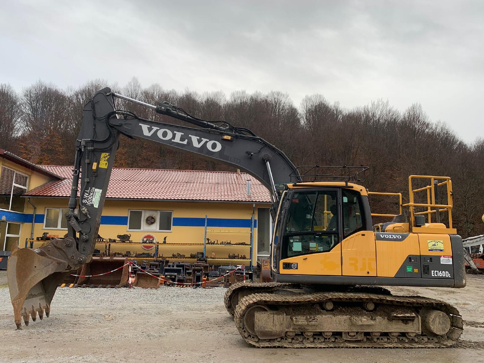 гусеничный экскаватор  VOLVO EC160DL