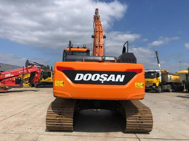 гусеничный экскаватор  DOOSAN DX225LC-5