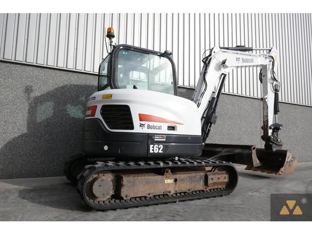 гусеничный экскаватор  BOBCAT E62