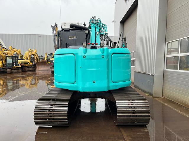 гусеничный экскаватор  KOBELCO SK 140 SRLC 3