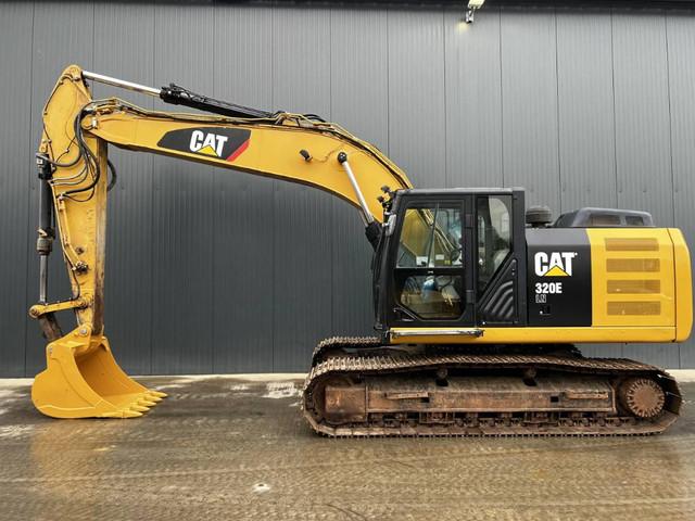 гусеничный экскаватор  CATERPILLAR 320E L