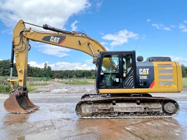 гусеничный экскаватор  CATERPILLAR 320E L