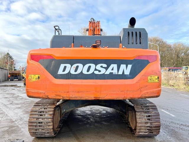 гусеничный экскаватор  DOOSAN DX300LC-5