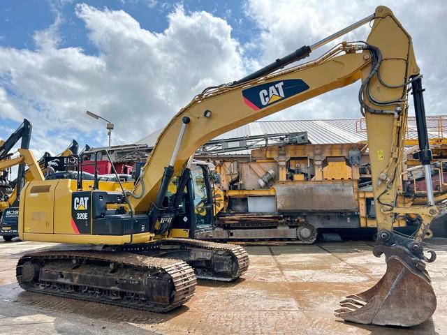 гусеничный экскаватор  CATERPILLAR 320E L