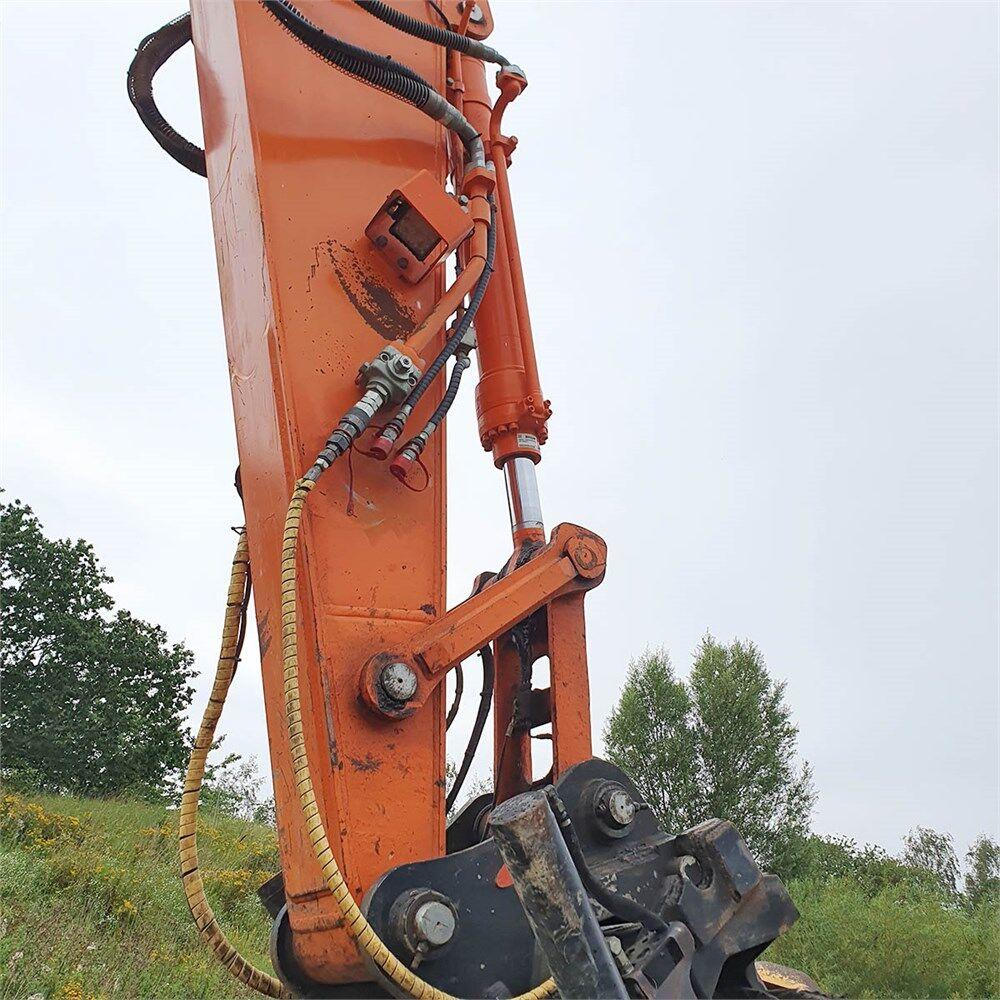 гусеничный экскаватор  DOOSAN DX 255 LC