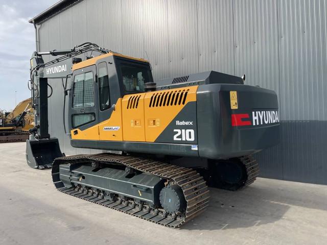 гусеничный экскаватор  HYUNDAI R 210 LC 9