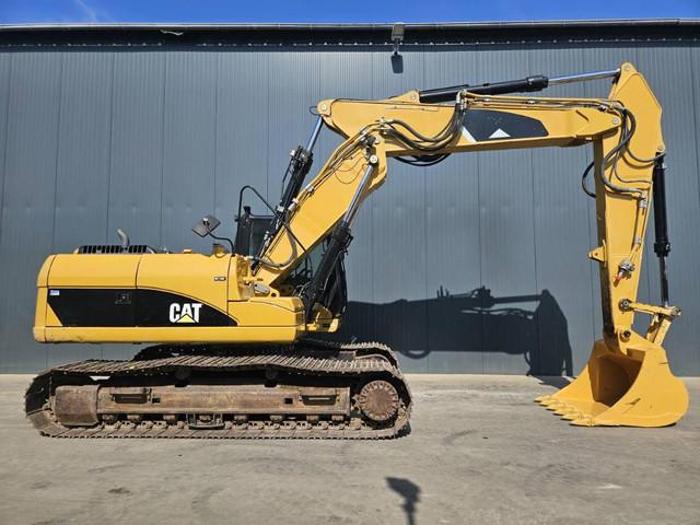 гусеничный экскаватор  CATERPILLAR 323D L