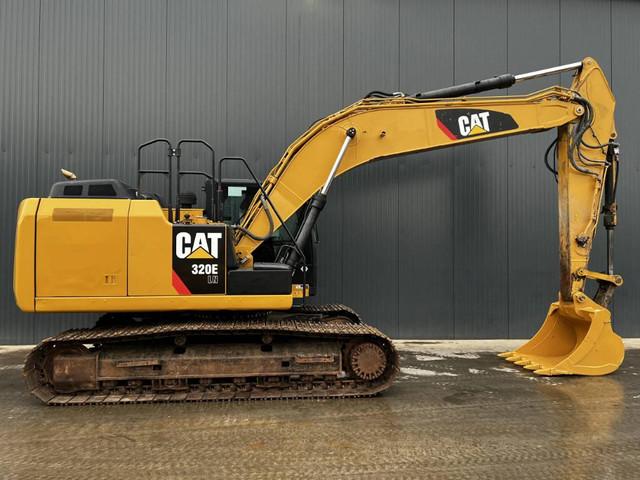 гусеничный экскаватор  CATERPILLAR 320E L