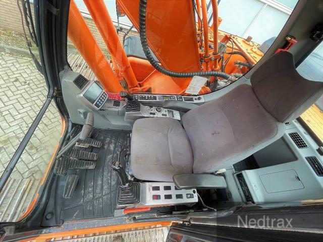 гусеничный экскаватор  DOOSAN DX 255 LC