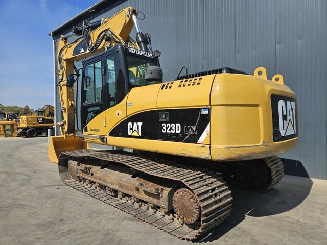 гусеничный экскаватор  CATERPILLAR 323D L