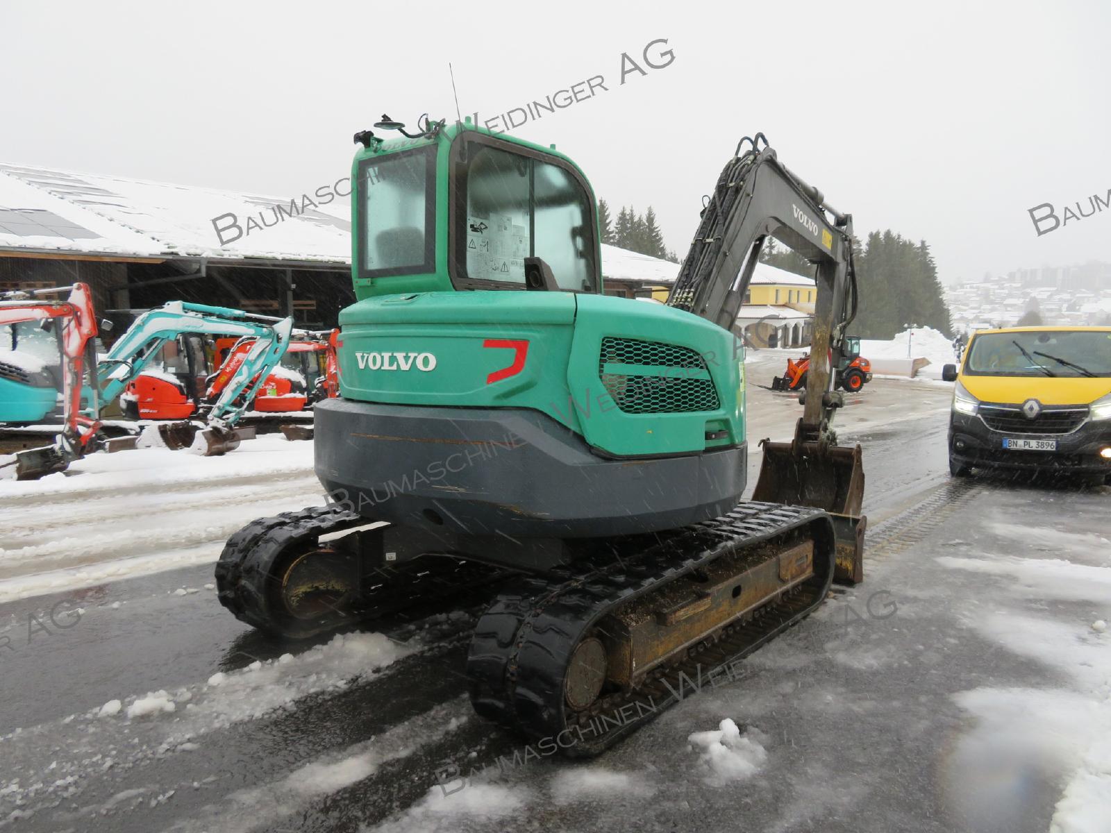 гусеничный экскаватор  VOLVO ECR88D