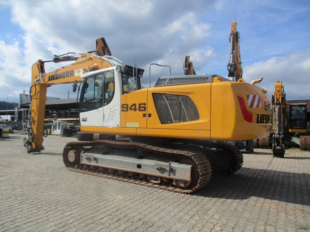 гусеничный экскаватор  LIEBHERR R 946