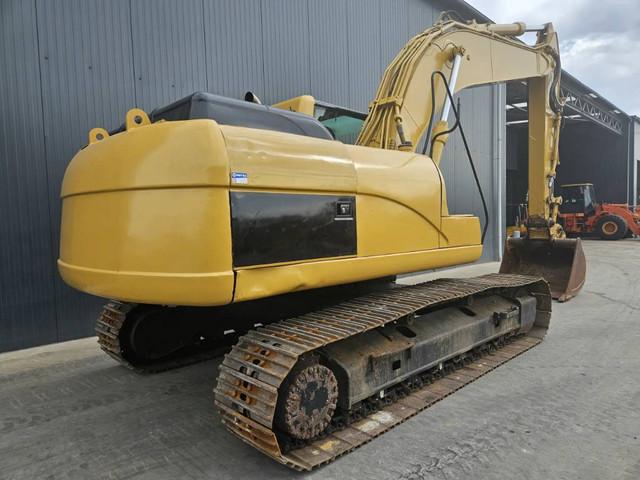 гусеничный экскаватор  CATERPILLAR 320 C L