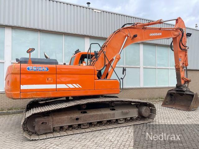 гусеничный экскаватор  DOOSAN DX 255 LC