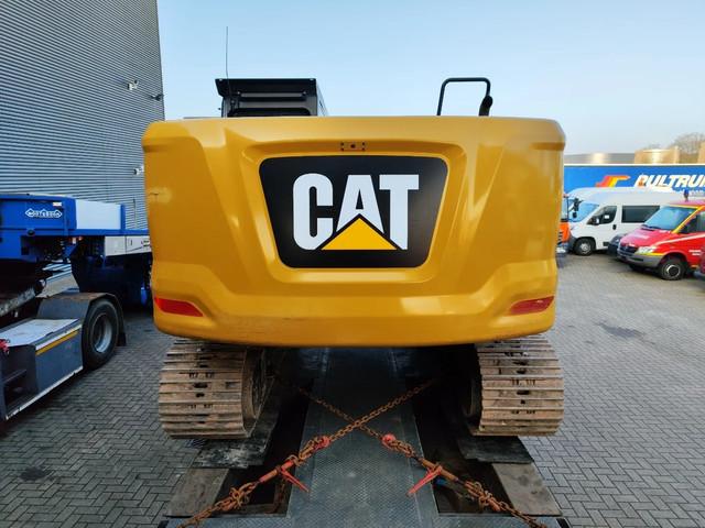 гусеничный экскаватор  CATERPILLAR 320