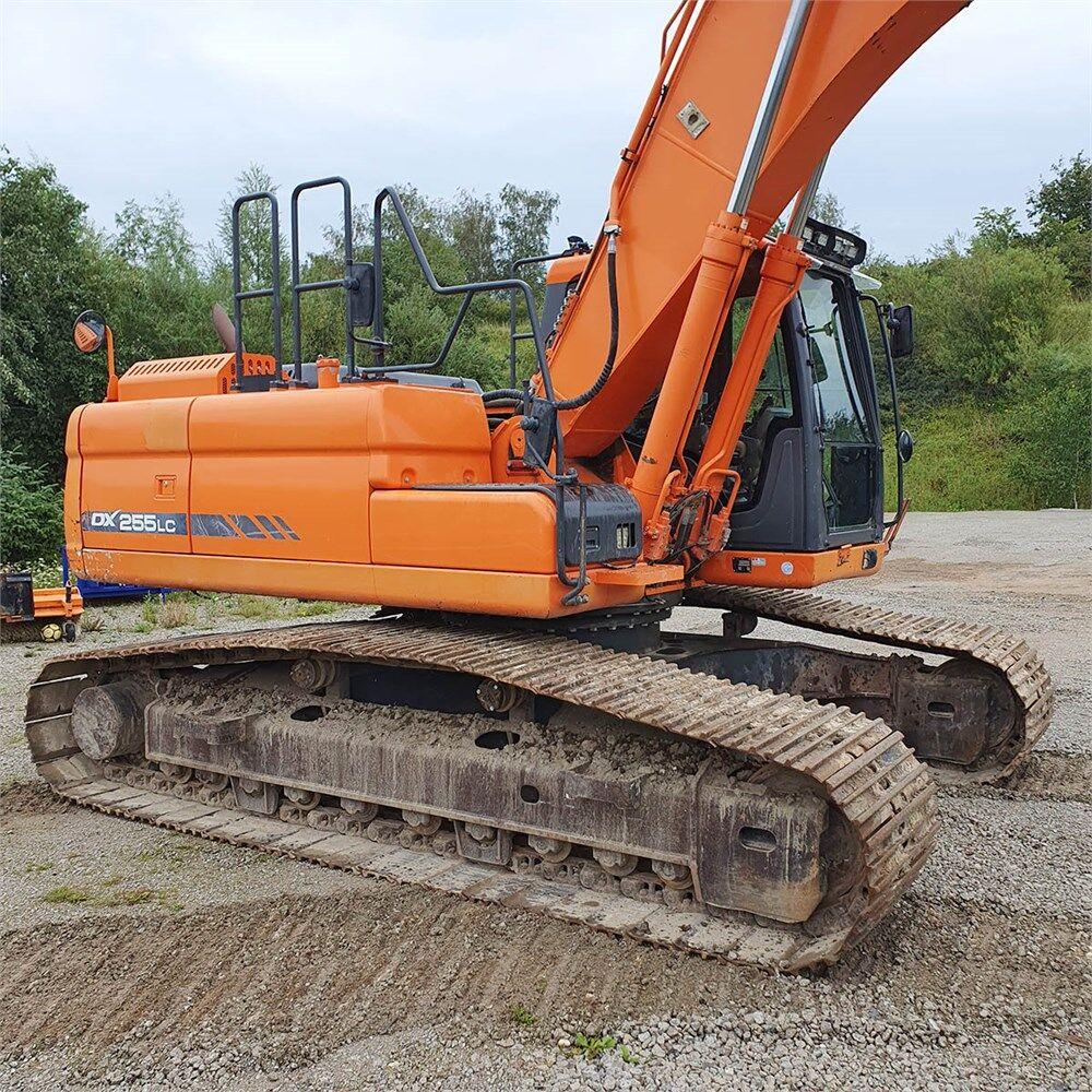 гусеничный экскаватор  DOOSAN DX 255 LC