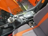 гусеничный экскаватор  DOOSAN DX 140 LCR