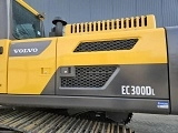 гусеничный экскаватор  VOLVO EC300D