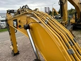 гусеничный экскаватор  CATERPILLAR 320