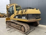 гусеничный экскаватор  CATERPILLAR 320