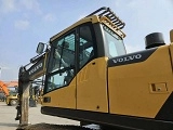 гусеничный экскаватор  VOLVO EC300DL