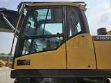 гусеничный экскаватор  VOLVO EC300DL