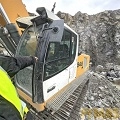 гусеничный экскаватор  LIEBHERR R 946