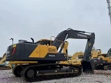 гусеничный экскаватор  VOLVO EC240CL