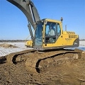 гусеничный экскаватор  VOLVO EC240BLC