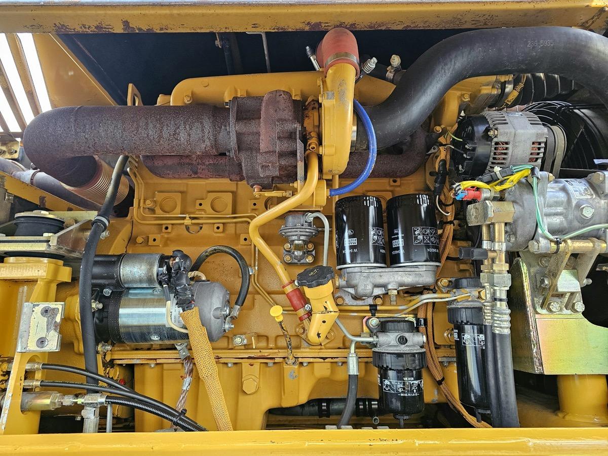 колесный экскаватор CATERPILLAR M316C