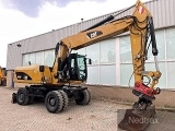 колесный экскаватор CATERPILLAR M322D2