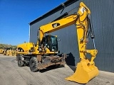 колесный экскаватор CATERPILLAR M322D