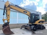 колесный экскаватор CATERPILLAR M322D2