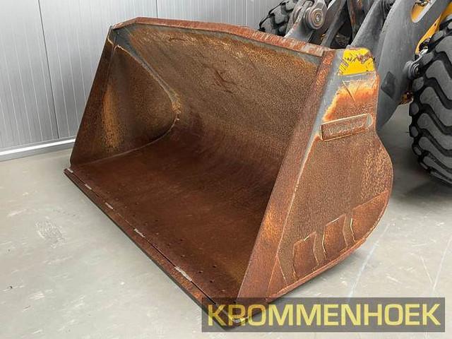 фронтальный погрузчик VOLVO L70H