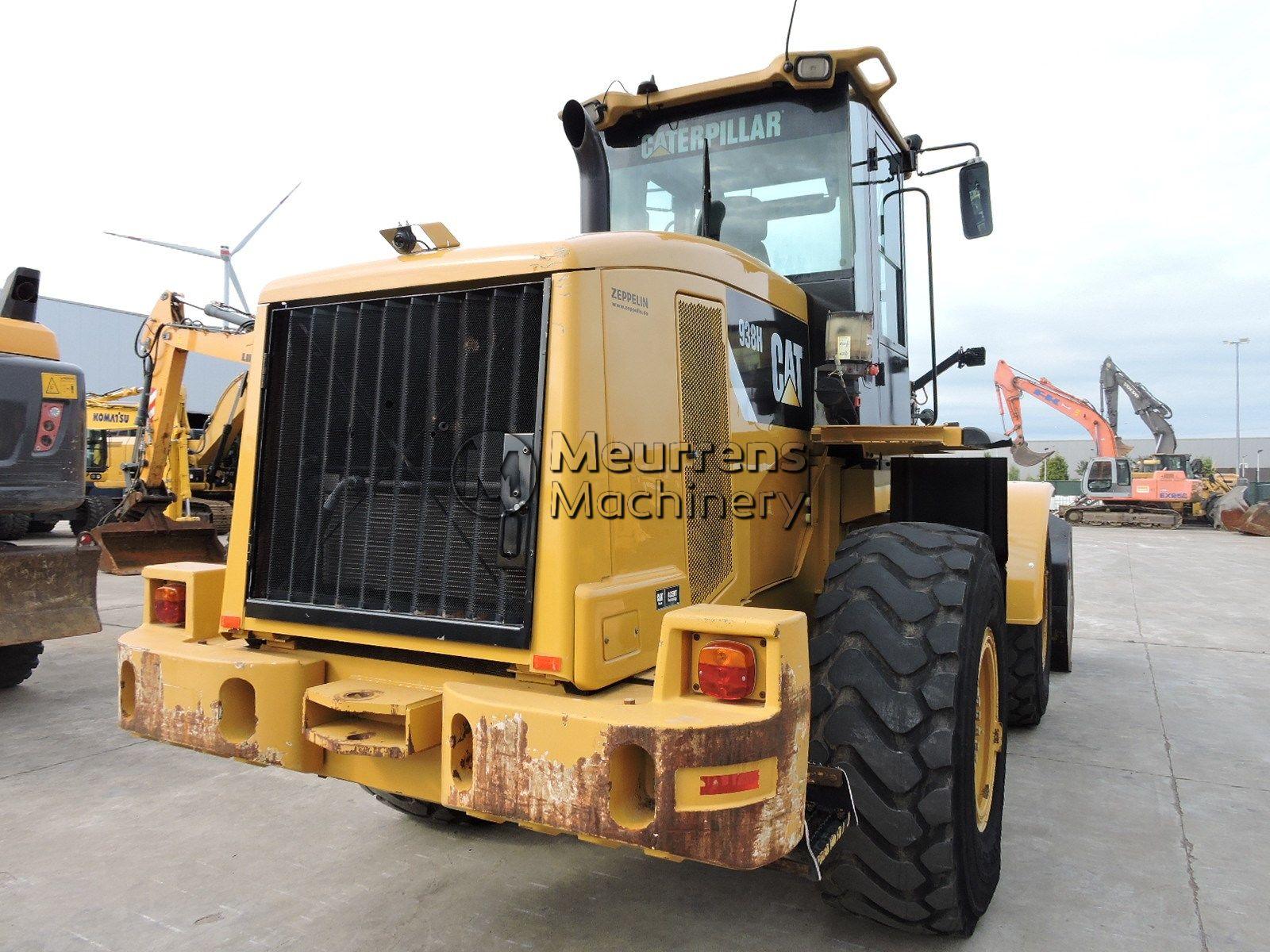 фронтальный погрузчик CATERPILLAR 938H