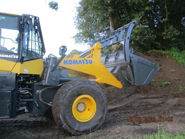 фронтальный погрузчик KOMATSU WA 320-3