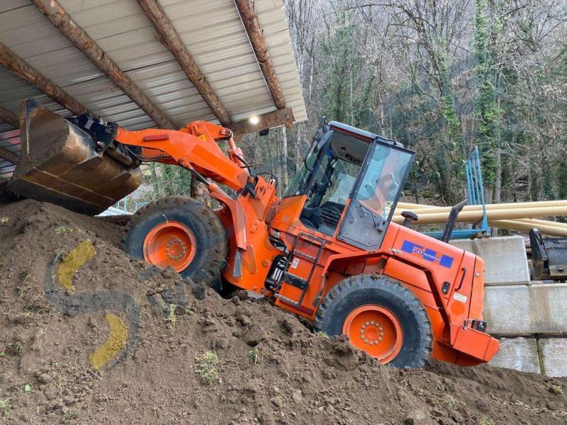 фронтальный погрузчик HITACHI W 130