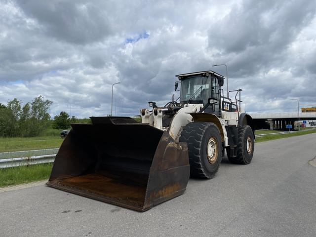 фронтальный погрузчик CATERPILLAR 980M