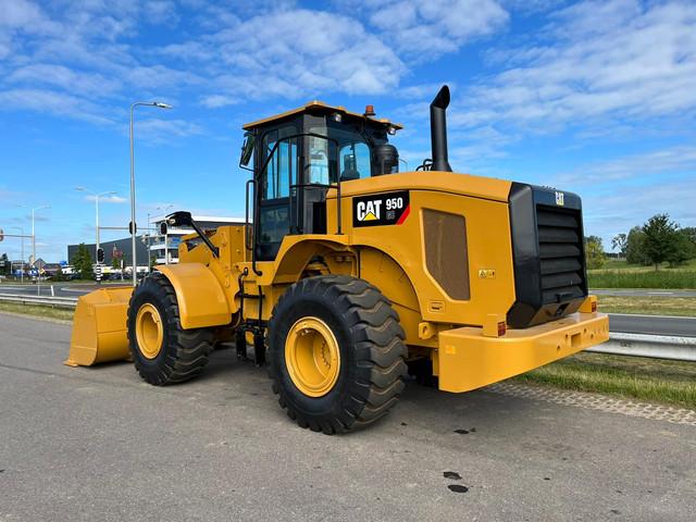 фронтальный погрузчик CATERPILLAR 950GC