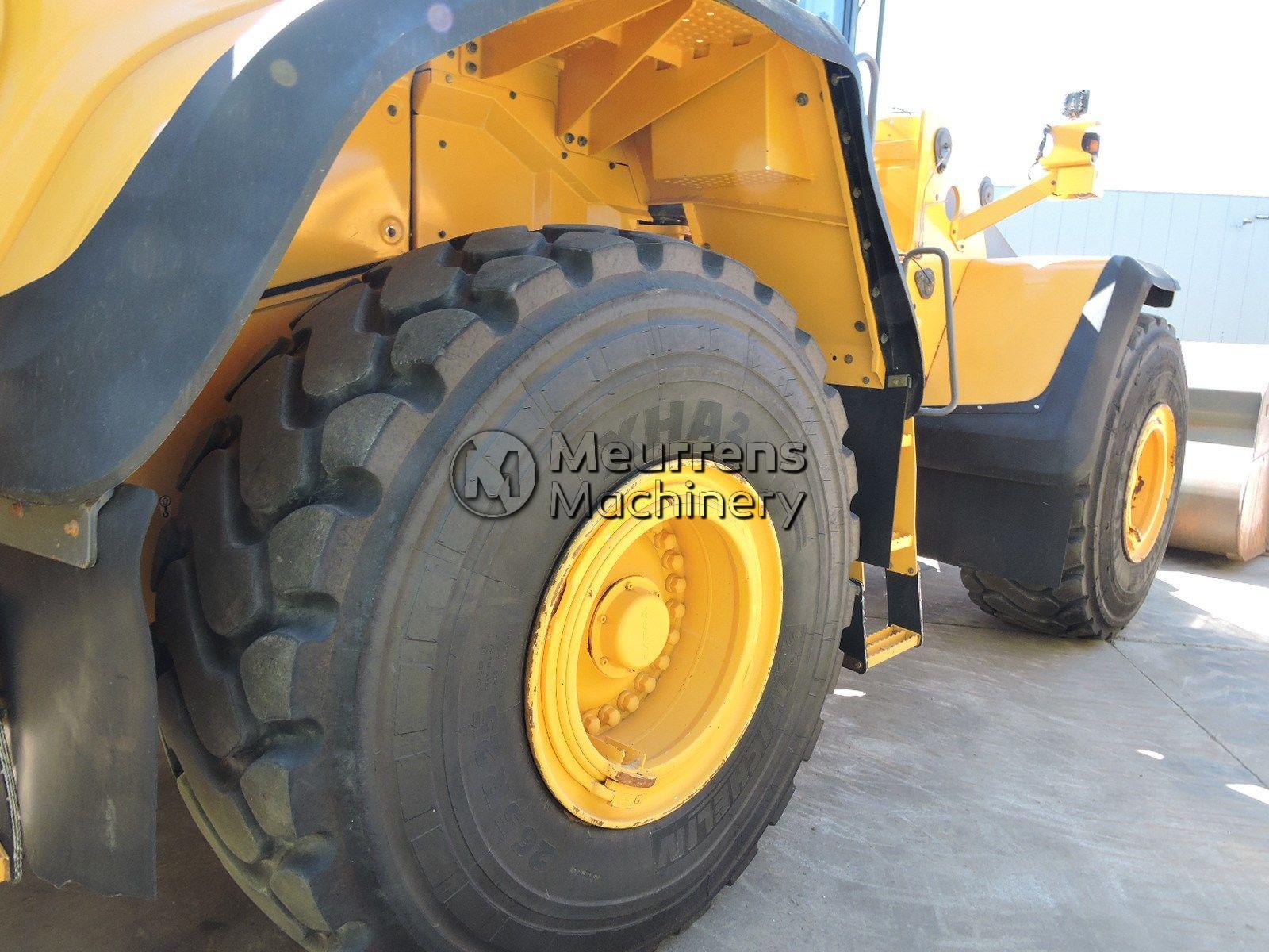 фронтальный погрузчик VOLVO L180G