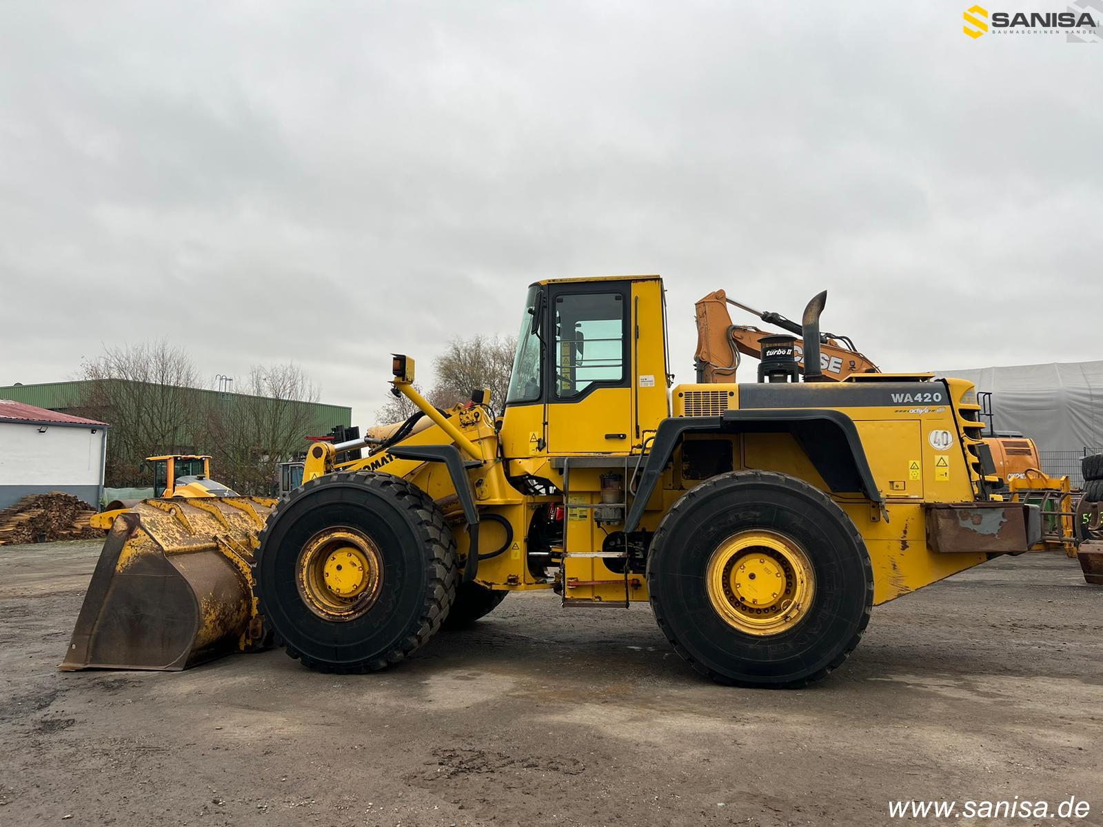 фронтальный погрузчик KOMATSU WA 420-3