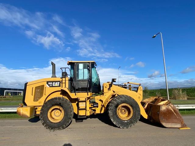 фронтальный погрузчик CATERPILLAR 950GC