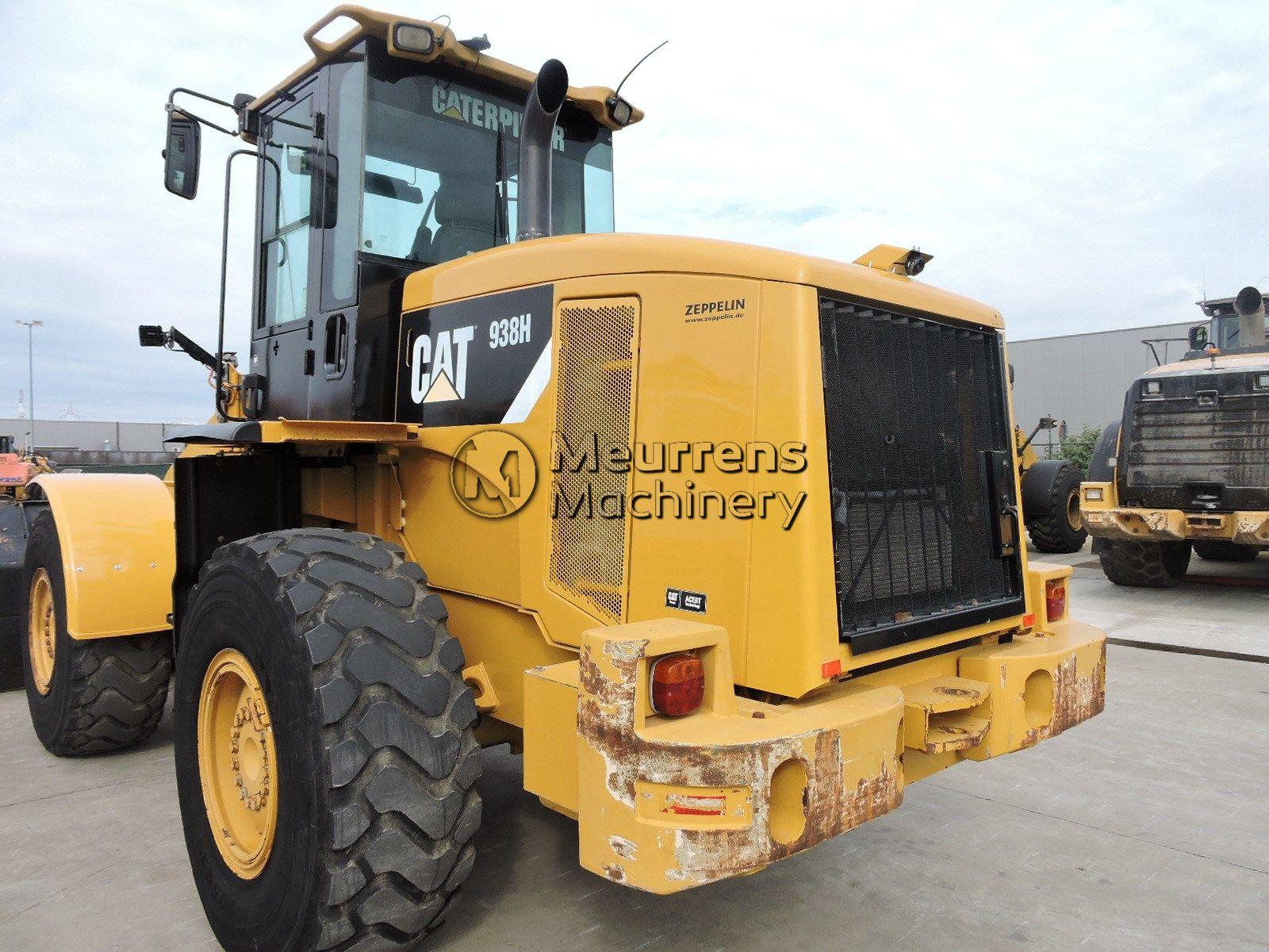 фронтальный погрузчик CATERPILLAR 938H