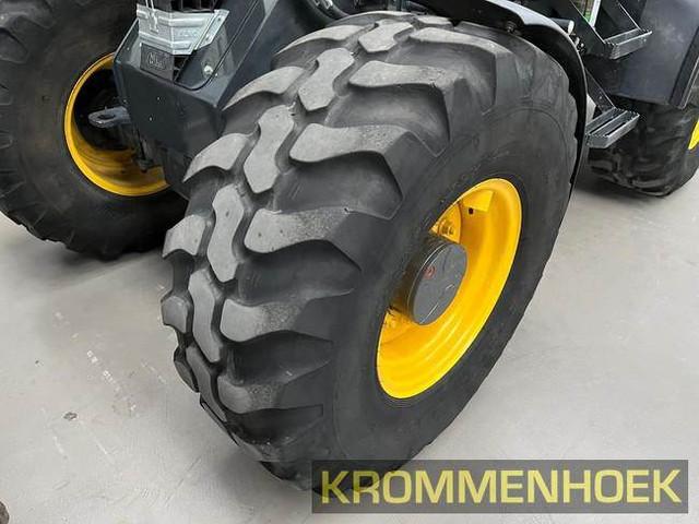 фронтальный погрузчик KOMATSU WA80M-8E0