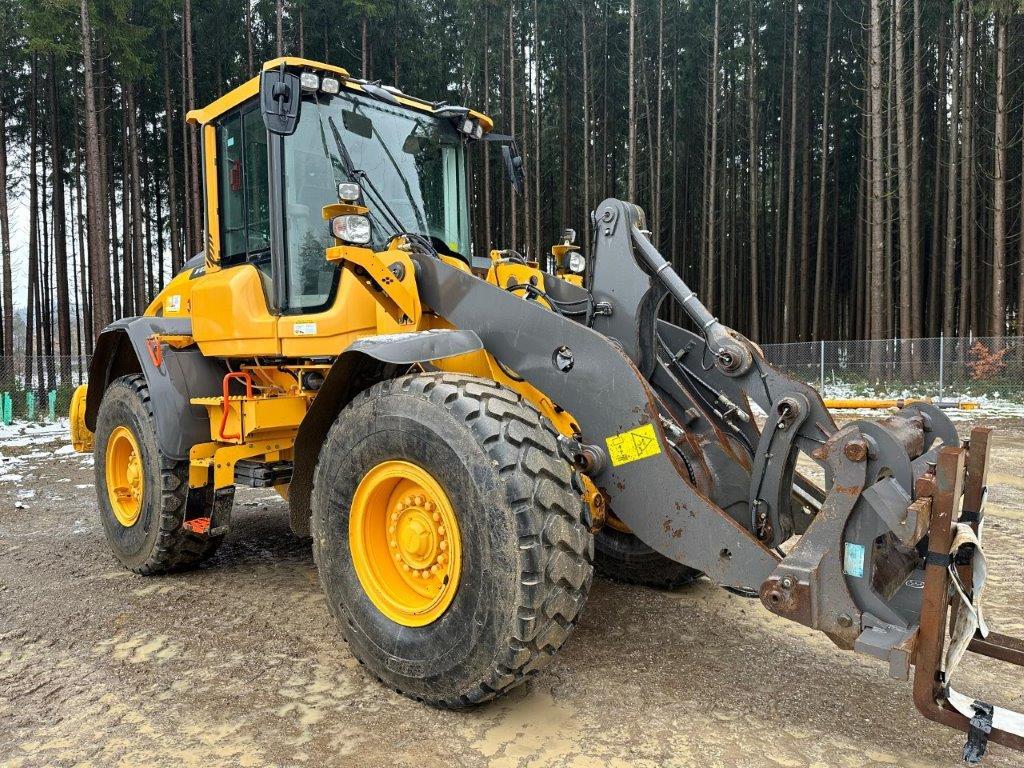 фронтальный погрузчик VOLVO L70H