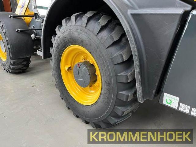 фронтальный погрузчик KOMATSU WA70M-8E0