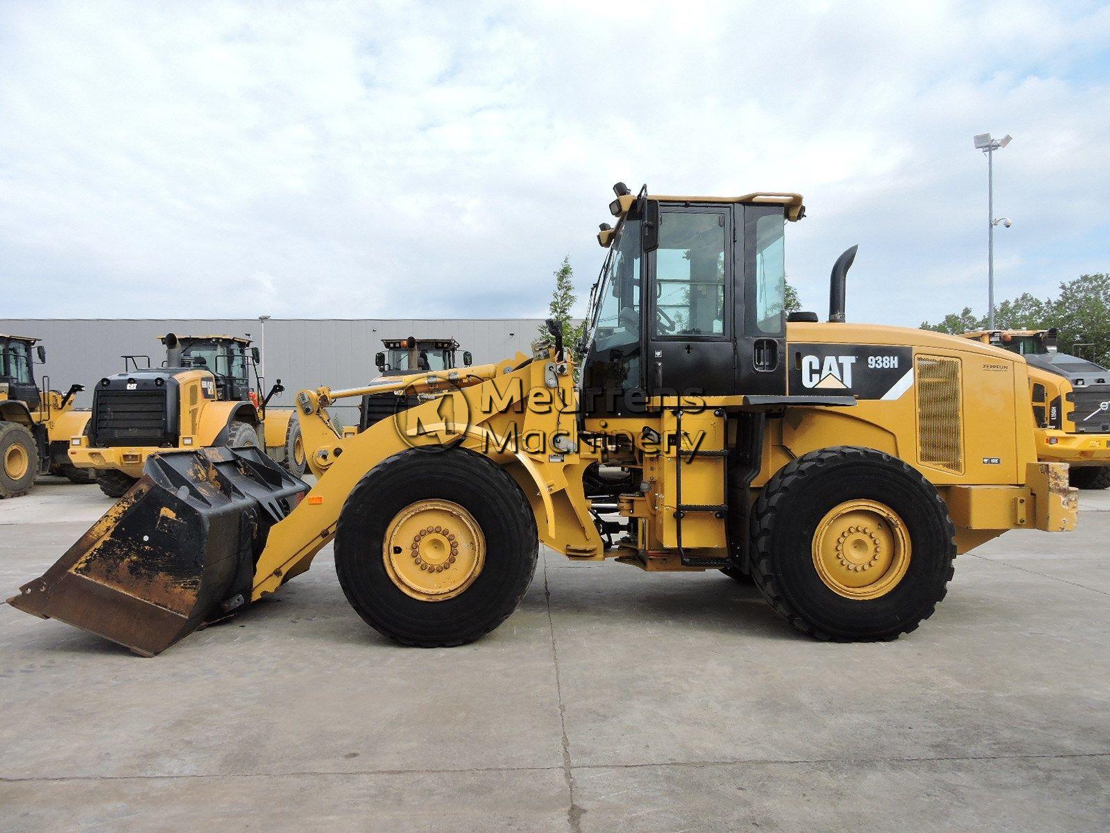 фронтальный погрузчик CATERPILLAR 938H