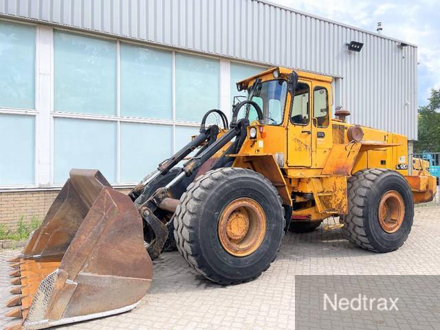 фронтальный погрузчик VOLVO L 120