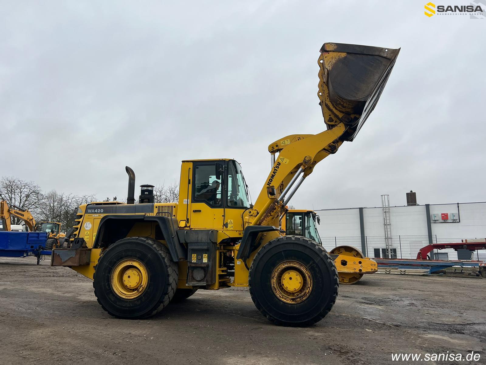 фронтальный погрузчик KOMATSU WA 420-3