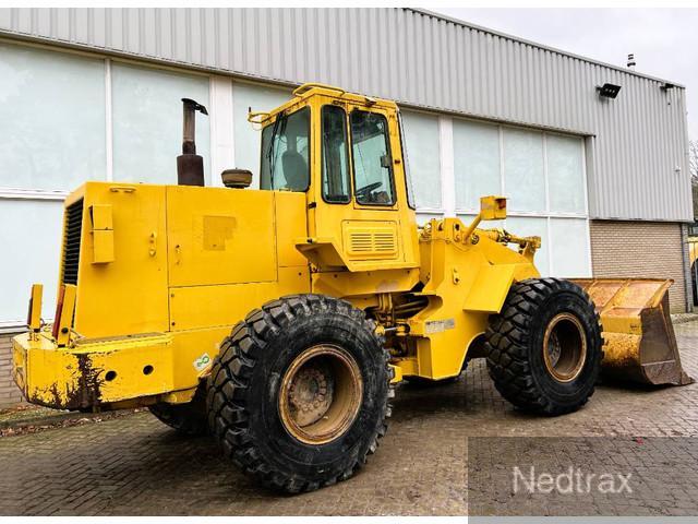 фронтальный погрузчик CATERPILLAR 936 F